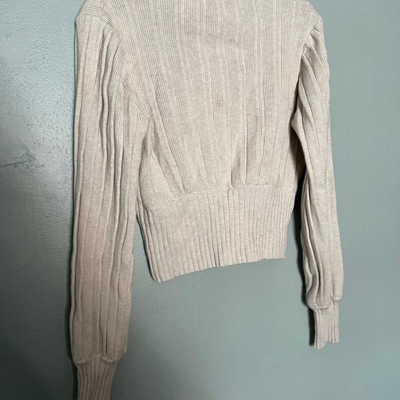 Aritzia Wilfred plunge front cardigan - Picture 5 of 7
